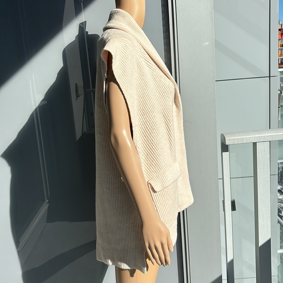 Cream Sweater Vest - Picture 5 of 12